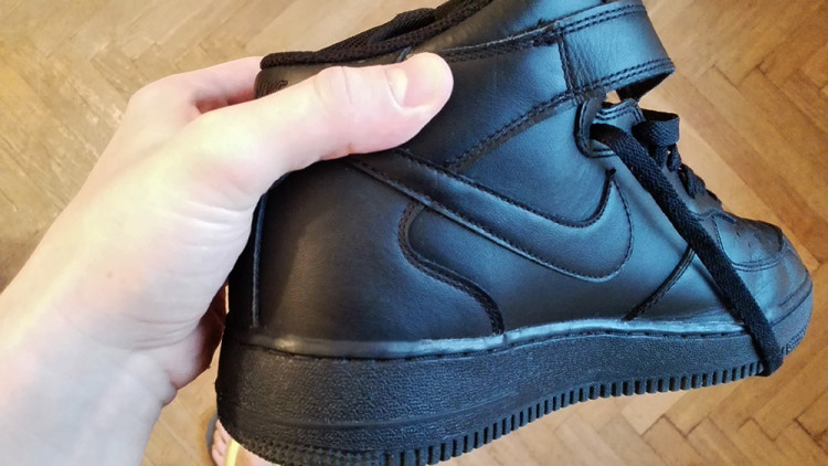 nike air force 1 mid na zime